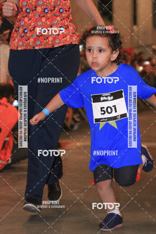 Buy your photos of the event1 Corrida Masha e o Urso no Tiet Plaza Shopping on Fotop