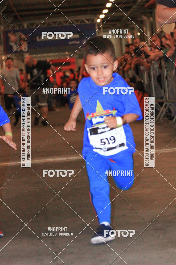 Buy your photos of the event1 Corrida Masha e o Urso no Tiet Plaza Shopping on Fotop