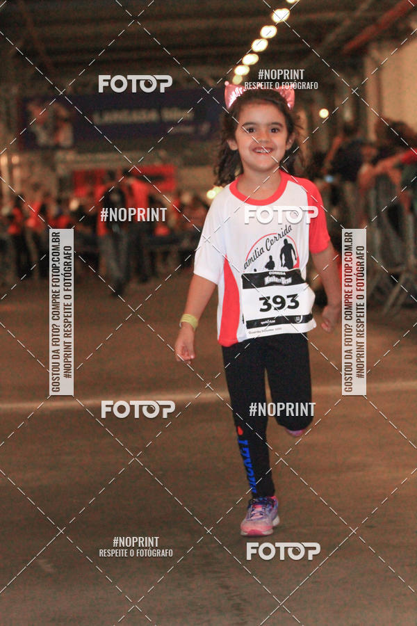 Buy your photos of the event1 Corrida Masha e o Urso no Tiet Plaza Shopping on Fotop