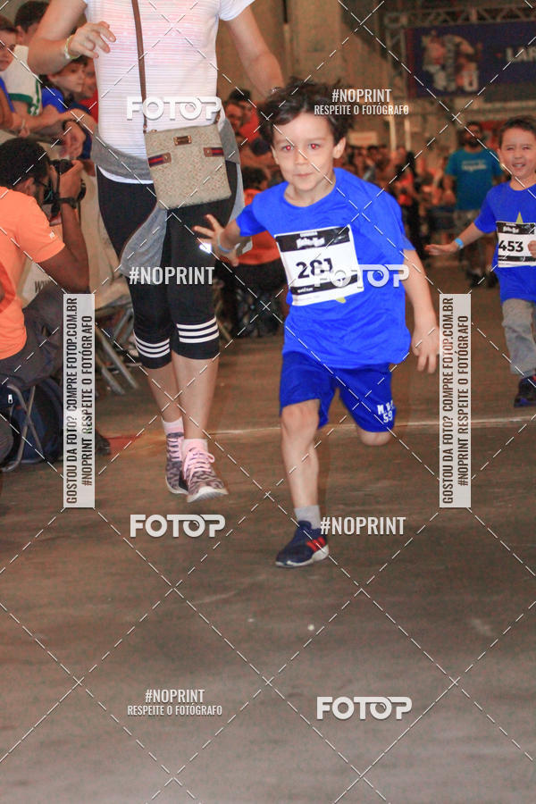 Buy your photos of the event1 Corrida Masha e o Urso no Tiet Plaza Shopping on Fotop