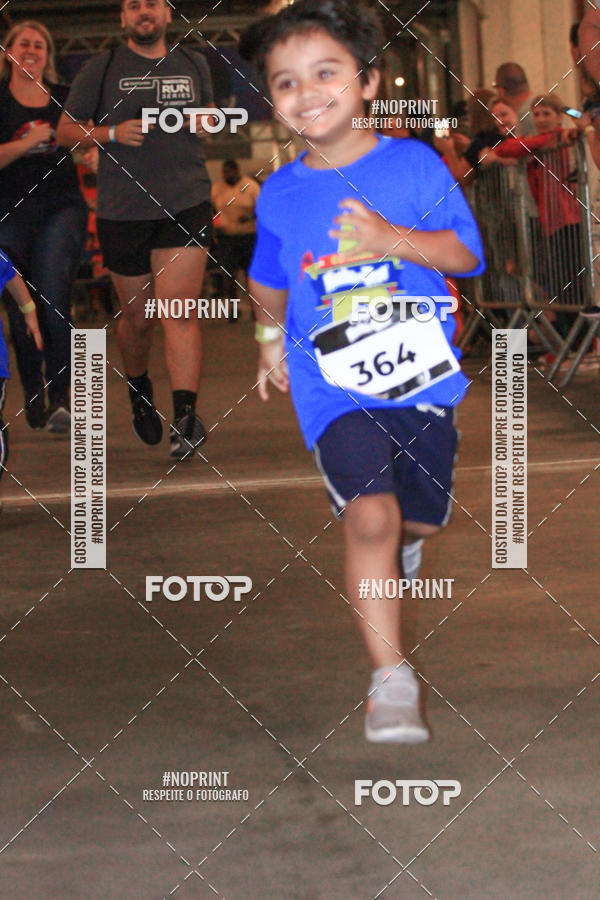 Buy your photos of the event1 Corrida Masha e o Urso no Tiet Plaza Shopping on Fotop