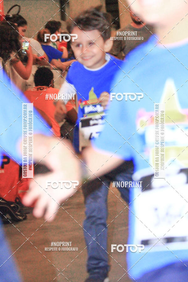 Buy your photos of the event1 Corrida Masha e o Urso no Tiet Plaza Shopping on Fotop