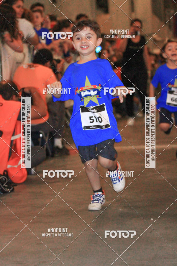 Buy your photos of the event1 Corrida Masha e o Urso no Tiet Plaza Shopping on Fotop