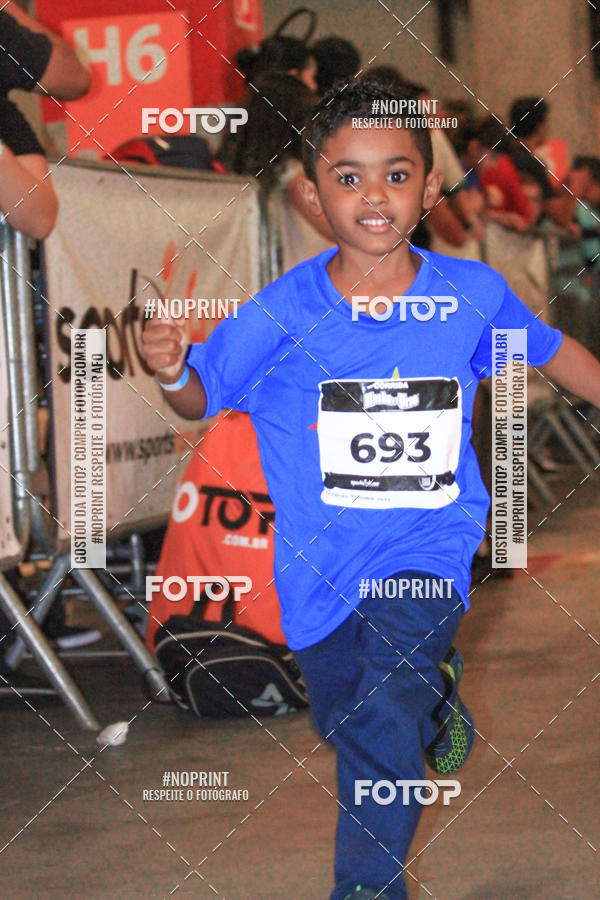 Buy your photos of the event1 Corrida Masha e o Urso no Tiet Plaza Shopping on Fotop