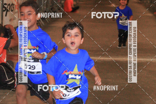 Buy your photos of the event1 Corrida Masha e o Urso no Tiet Plaza Shopping on Fotop
