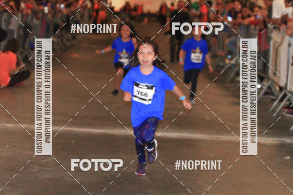 Buy your photos of the event1 Corrida Masha e o Urso no Tiet Plaza Shopping on Fotop