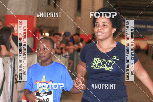 Buy your photos of the event1 Corrida Masha e o Urso no Tiet Plaza Shopping on Fotop