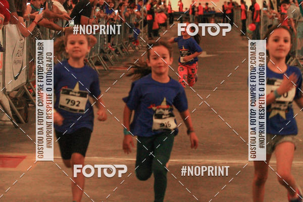 Buy your photos of the event1 Corrida Masha e o Urso no Tiet Plaza Shopping on Fotop