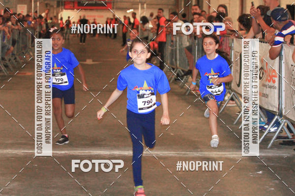 Buy your photos of the event1 Corrida Masha e o Urso no Tiet Plaza Shopping on Fotop
