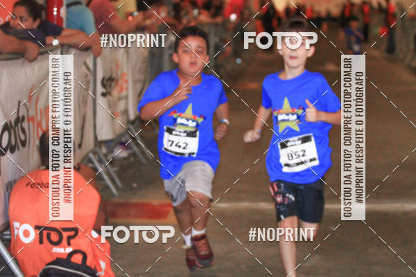 Buy your photos of the event1 Corrida Masha e o Urso no Tiet Plaza Shopping on Fotop