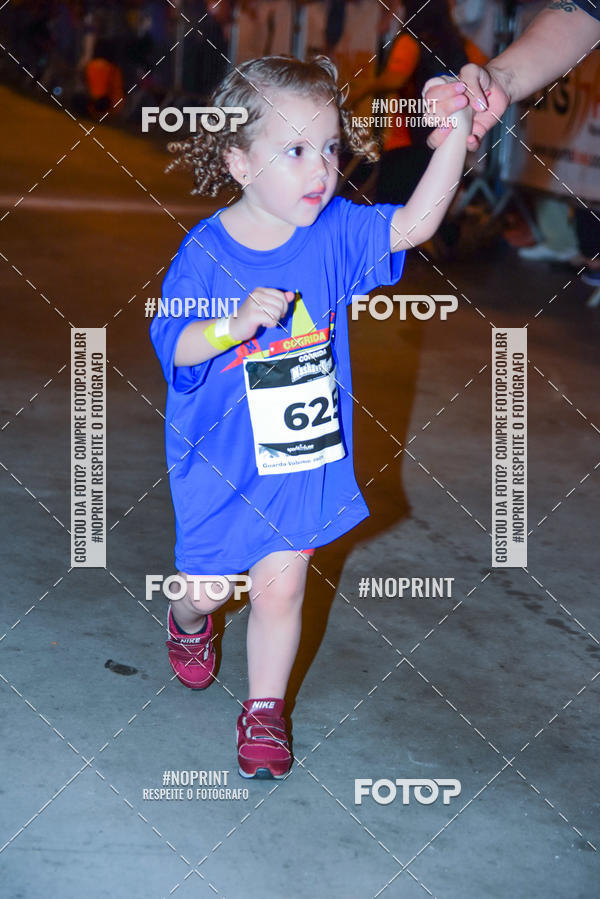 Buy your photos of the event1 Corrida Masha e o Urso no Tiet Plaza Shopping on Fotop