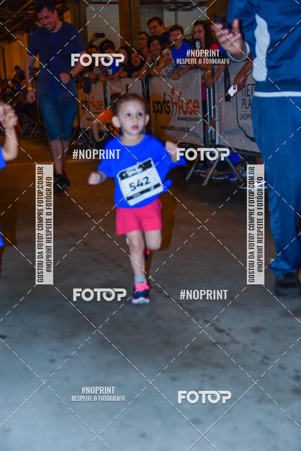 Buy your photos of the event1 Corrida Masha e o Urso no Tiet Plaza Shopping on Fotop