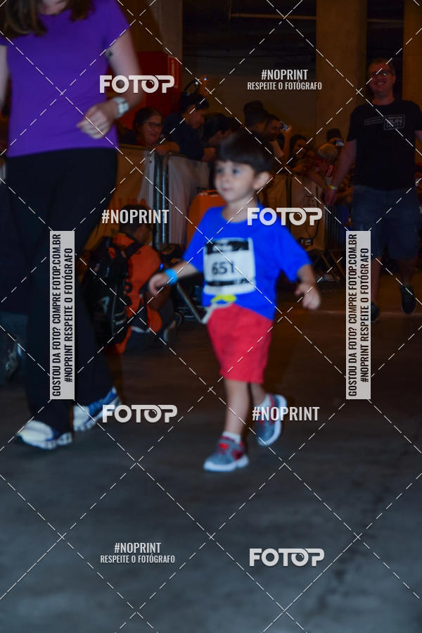 Buy your photos of the event1 Corrida Masha e o Urso no Tiet Plaza Shopping on Fotop