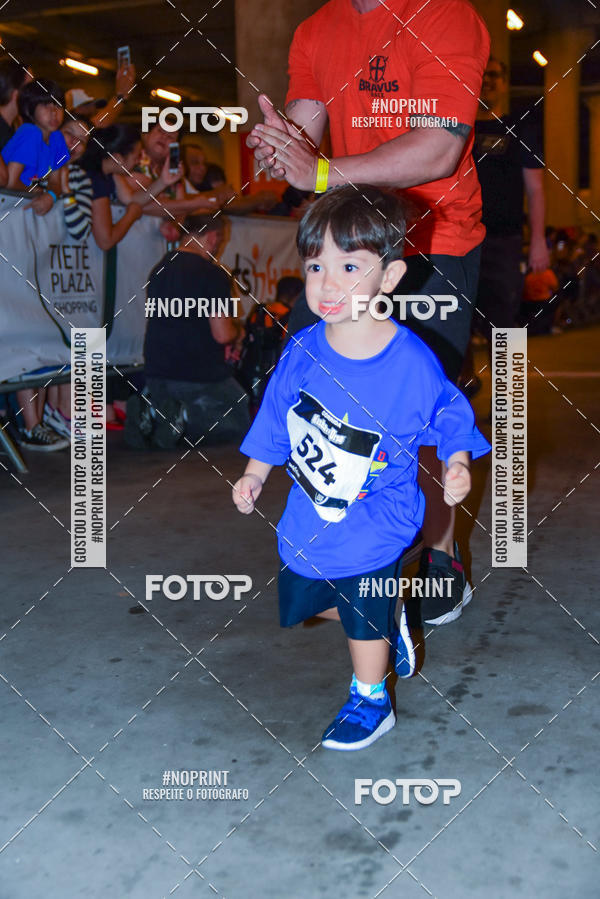 Buy your photos of the event1 Corrida Masha e o Urso no Tiet Plaza Shopping on Fotop
