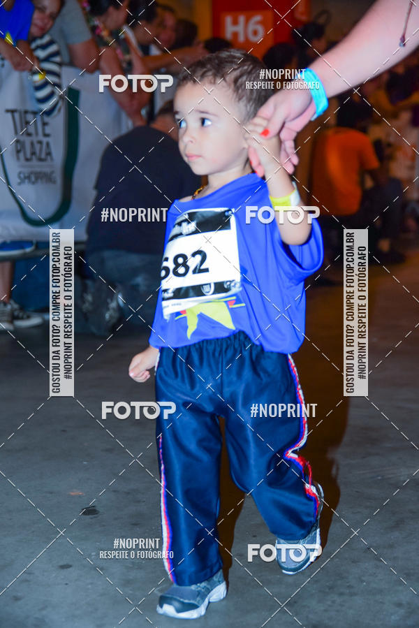 Buy your photos of the event1 Corrida Masha e o Urso no Tiet Plaza Shopping on Fotop