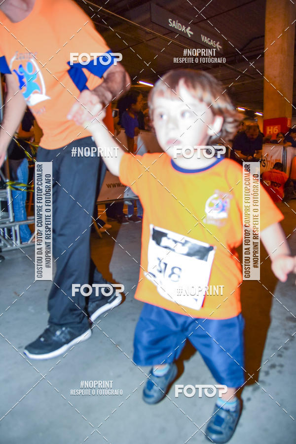 Buy your photos of the event1 Corrida Masha e o Urso no Tiet Plaza Shopping on Fotop