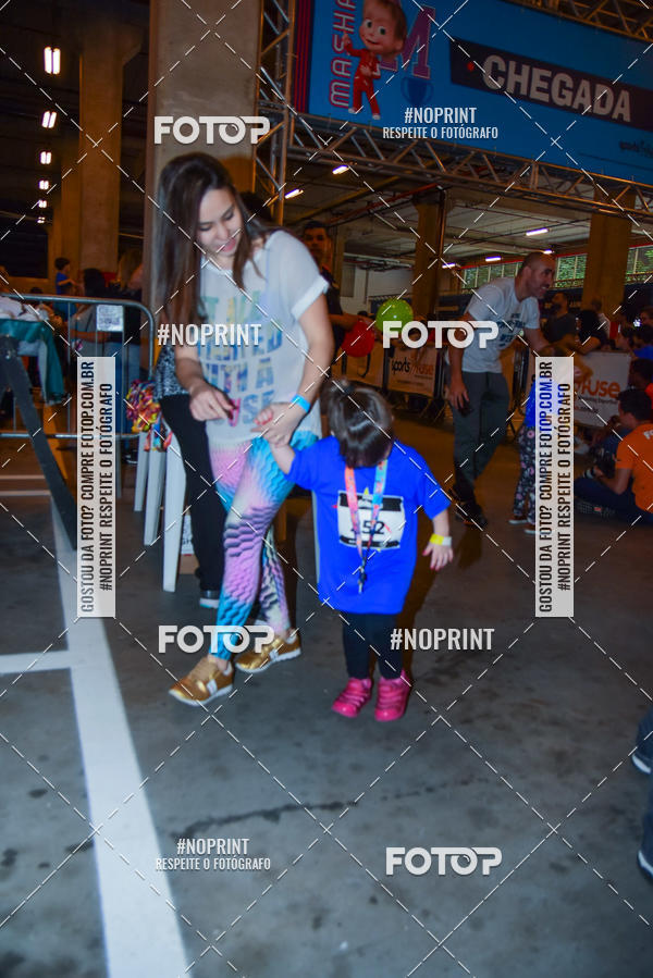Buy your photos of the event1 Corrida Masha e o Urso no Tiet Plaza Shopping on Fotop