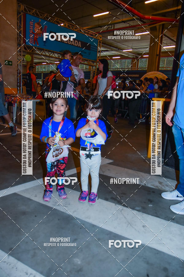 Buy your photos of the event1 Corrida Masha e o Urso no Tiet Plaza Shopping on Fotop