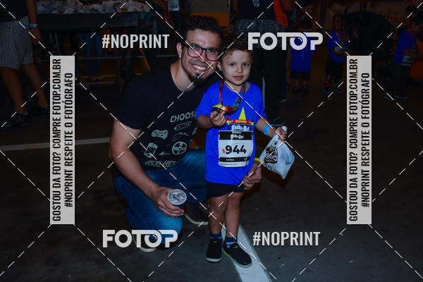 Buy your photos of the event1 Corrida Masha e o Urso no Tiet Plaza Shopping on Fotop