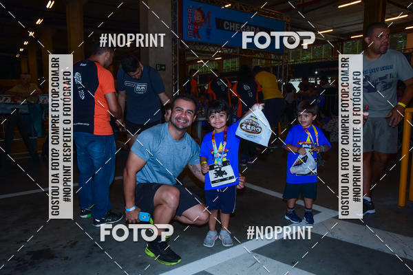 Buy your photos of the event1 Corrida Masha e o Urso no Tiet Plaza Shopping on Fotop
