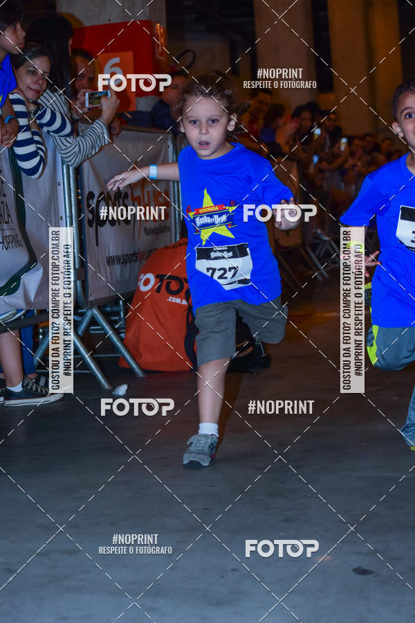 Buy your photos of the event1 Corrida Masha e o Urso no Tiet Plaza Shopping on Fotop