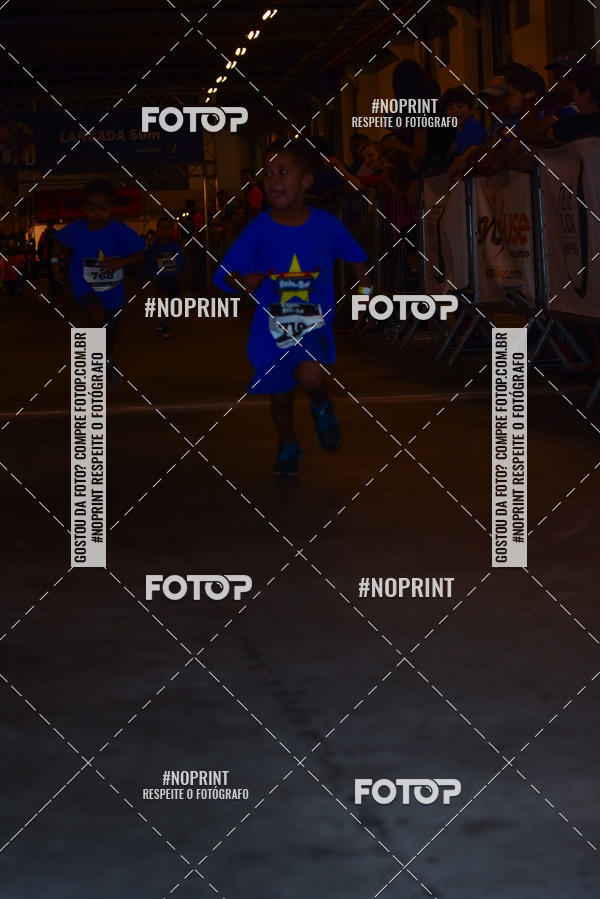 Buy your photos of the event1 Corrida Masha e o Urso no Tiet Plaza Shopping on Fotop