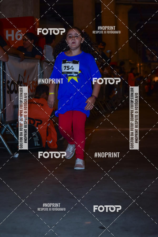 Buy your photos of the event1 Corrida Masha e o Urso no Tiet Plaza Shopping on Fotop