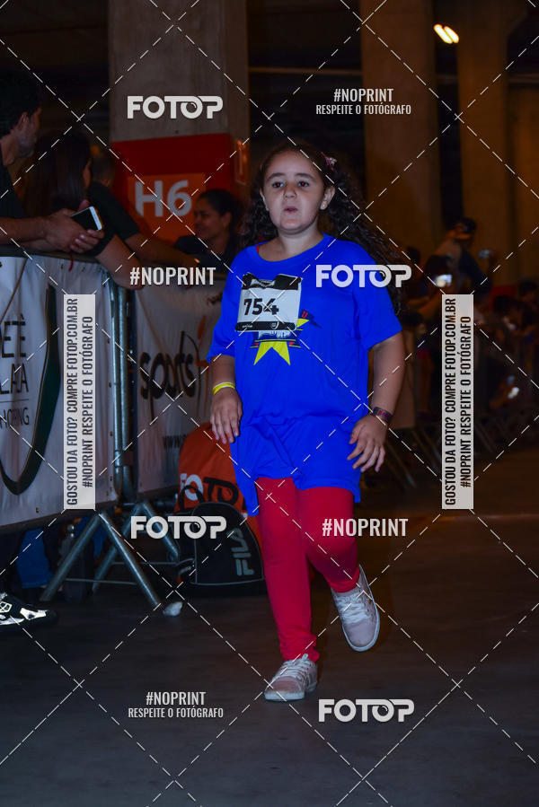 Buy your photos of the event1 Corrida Masha e o Urso no Tiet Plaza Shopping on Fotop