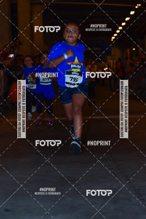 Buy your photos of the event1 Corrida Masha e o Urso no Tiet Plaza Shopping on Fotop