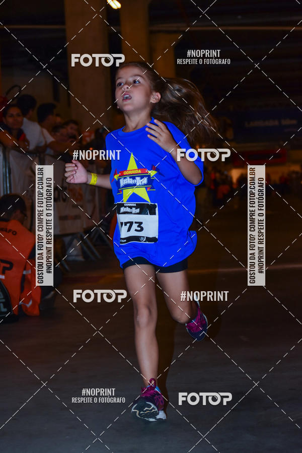 Buy your photos of the event1 Corrida Masha e o Urso no Tiet Plaza Shopping on Fotop