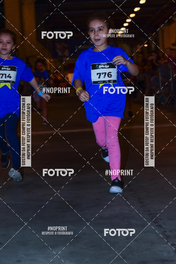 Buy your photos of the event1 Corrida Masha e o Urso no Tiet Plaza Shopping on Fotop