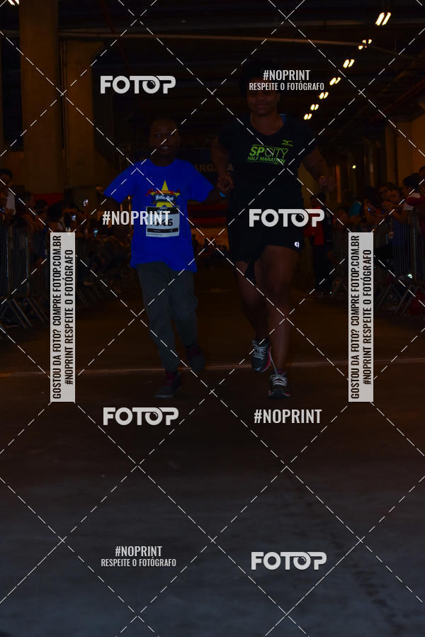 Buy your photos of the event1 Corrida Masha e o Urso no Tiet Plaza Shopping on Fotop