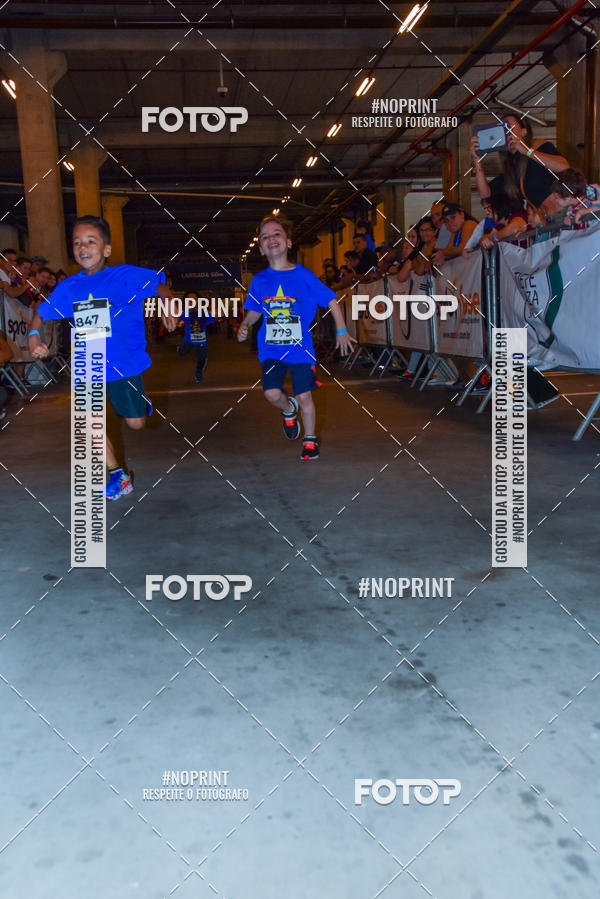 Buy your photos of the event1 Corrida Masha e o Urso no Tiet Plaza Shopping on Fotop