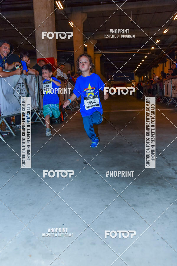 Buy your photos of the event1 Corrida Masha e o Urso no Tiet Plaza Shopping on Fotop
