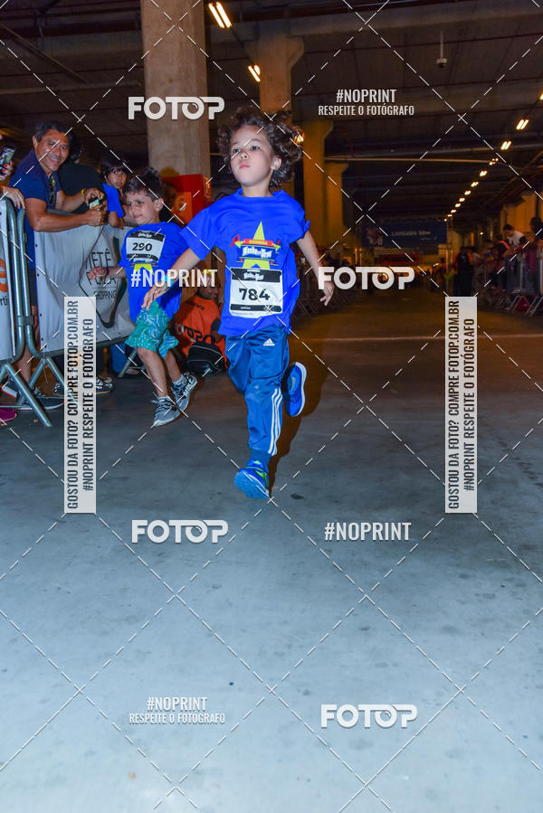 Buy your photos of the event1 Corrida Masha e o Urso no Tiet Plaza Shopping on Fotop