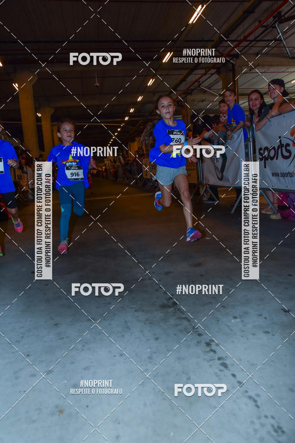 Buy your photos of the event1 Corrida Masha e o Urso no Tiet Plaza Shopping on Fotop