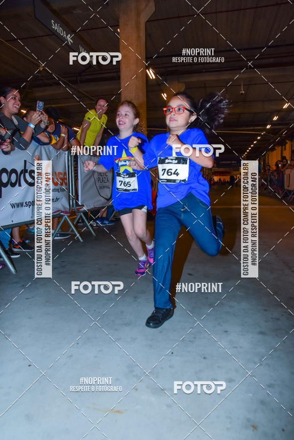Buy your photos of the event1 Corrida Masha e o Urso no Tiet Plaza Shopping on Fotop