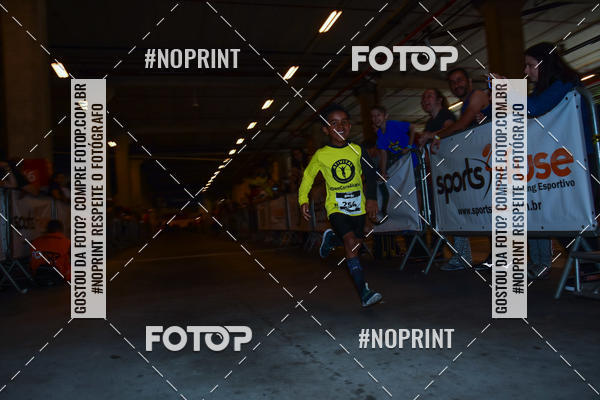 Buy your photos of the event1 Corrida Masha e o Urso no Tiet Plaza Shopping on Fotop