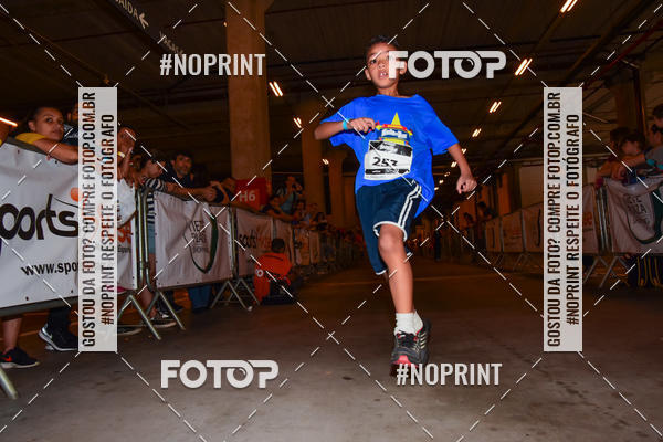 Buy your photos of the event1 Corrida Masha e o Urso no Tiet Plaza Shopping on Fotop