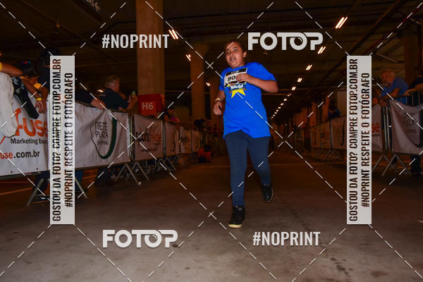 Buy your photos of the event1 Corrida Masha e o Urso no Tiet Plaza Shopping on Fotop