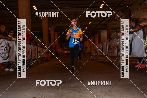 Buy your photos of the event1 Corrida Masha e o Urso no Tiet Plaza Shopping on Fotop