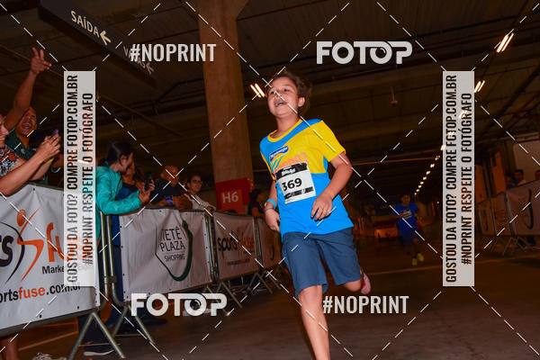 Buy your photos of the event1 Corrida Masha e o Urso no Tiet Plaza Shopping on Fotop