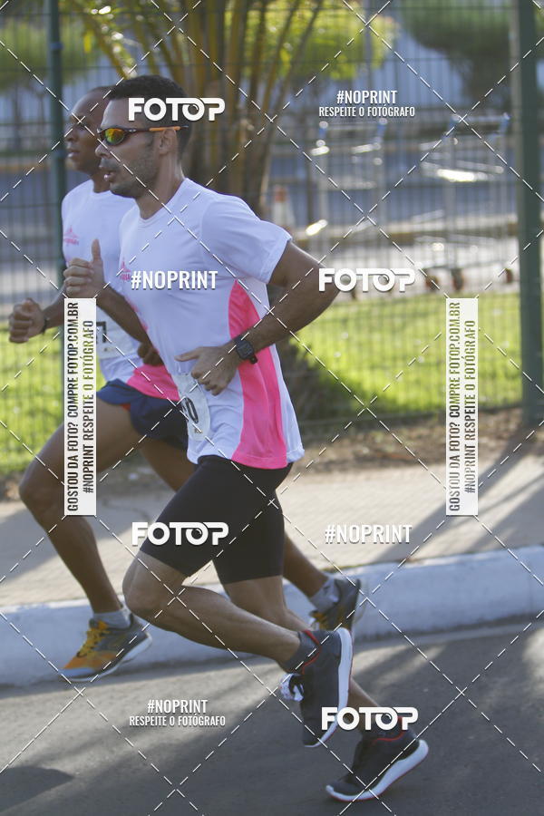 Buy your photos of the eventOutubro Rosa 2018 on Fotop