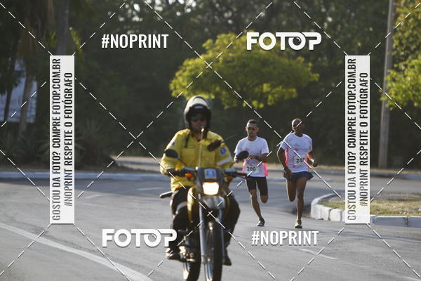 Buy your photos of the eventOutubro Rosa 2018 on Fotop