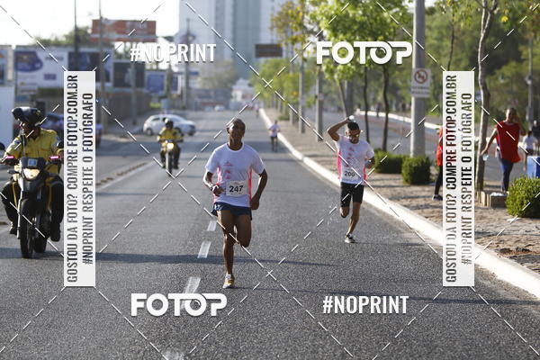 Buy your photos of the eventOutubro Rosa 2018 on Fotop