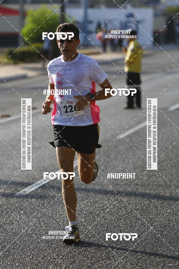 Buy your photos of the eventOutubro Rosa 2018 on Fotop