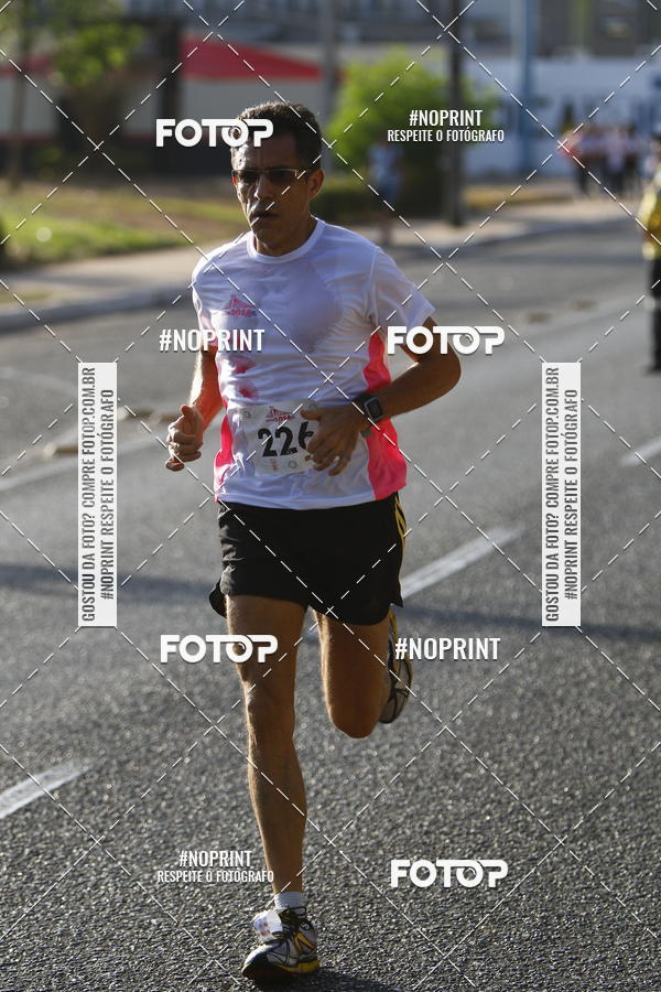 Buy your photos of the eventOutubro Rosa 2018 on Fotop
