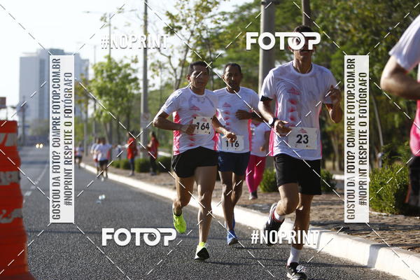 Buy your photos of the eventOutubro Rosa 2018 on Fotop