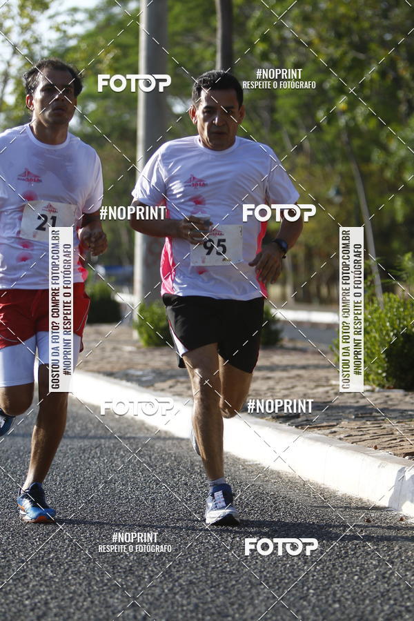 Buy your photos of the eventOutubro Rosa 2018 on Fotop