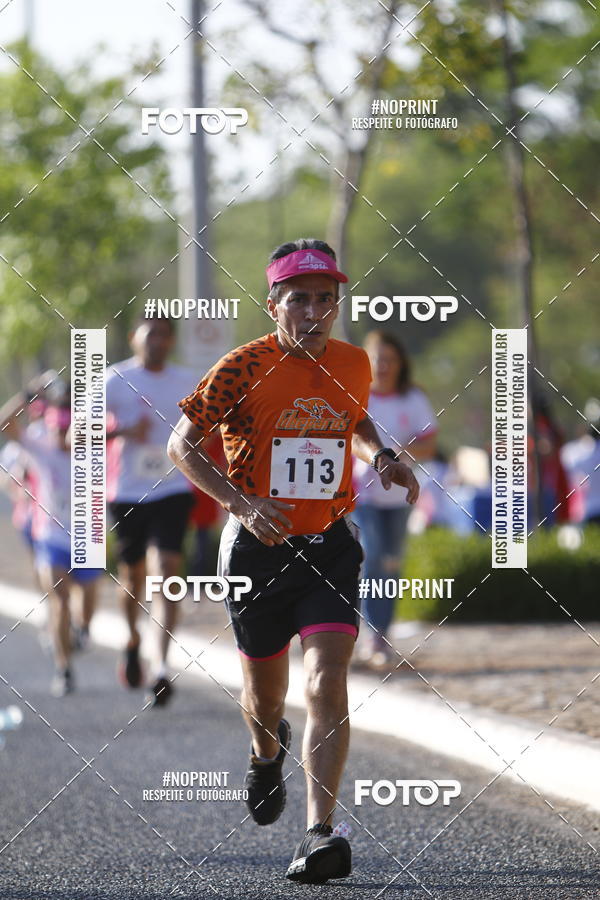 Buy your photos of the eventOutubro Rosa 2018 on Fotop